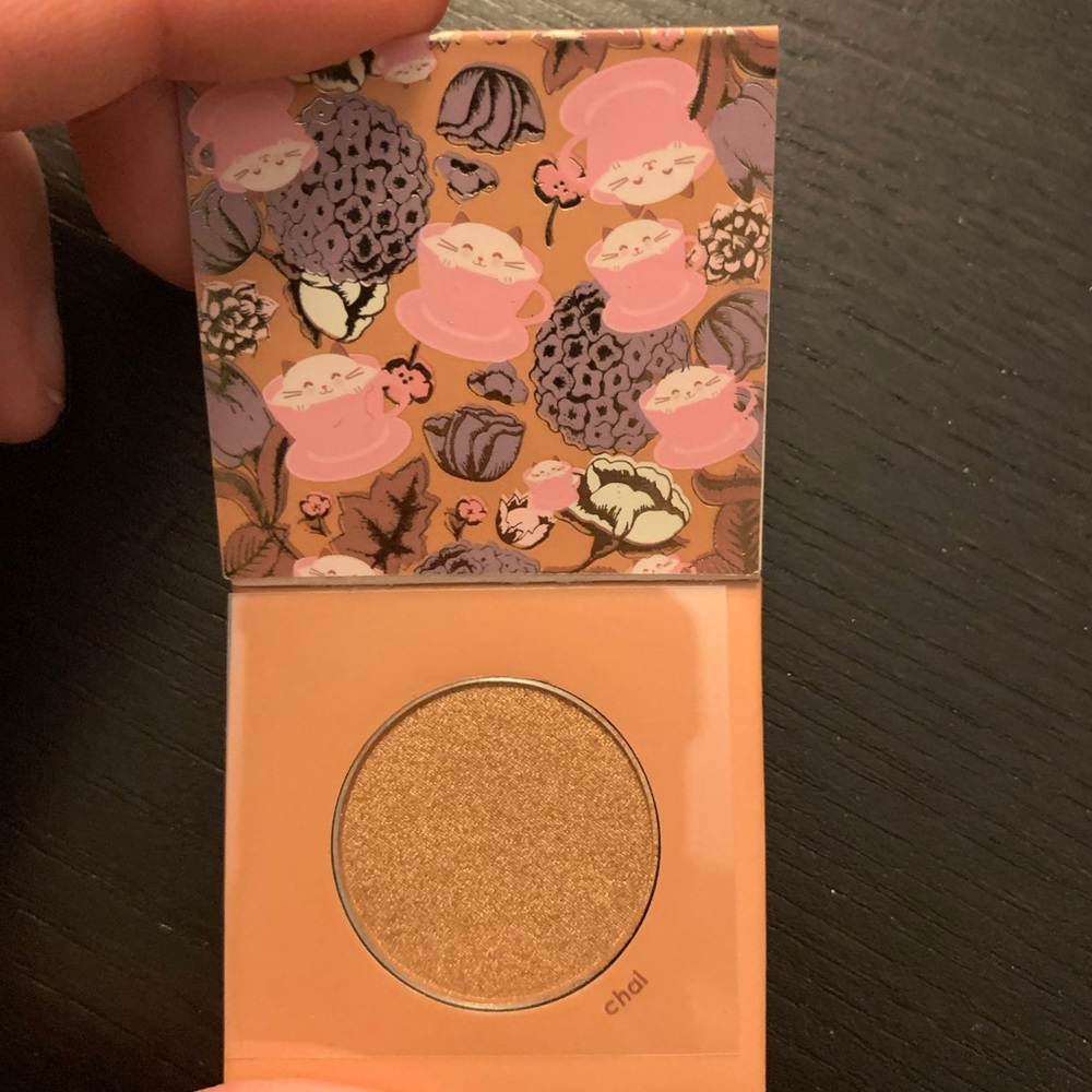 Winky Lux “Chai” eyeshadow single